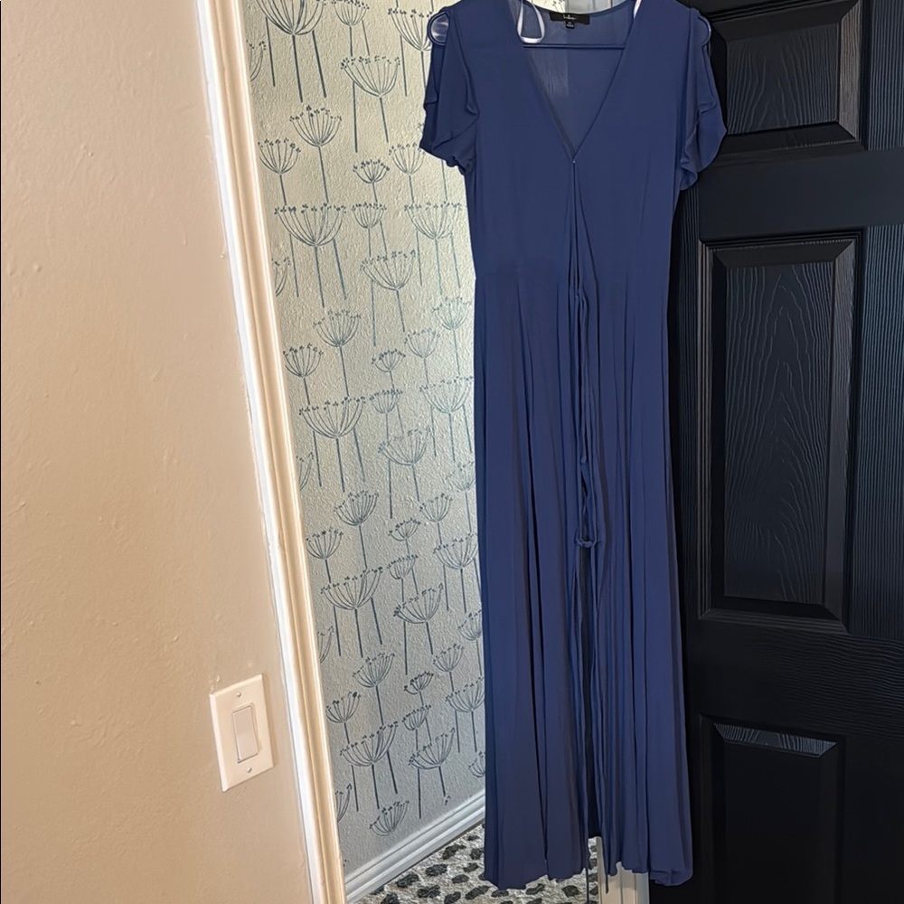 Lulu’s maxi dress.